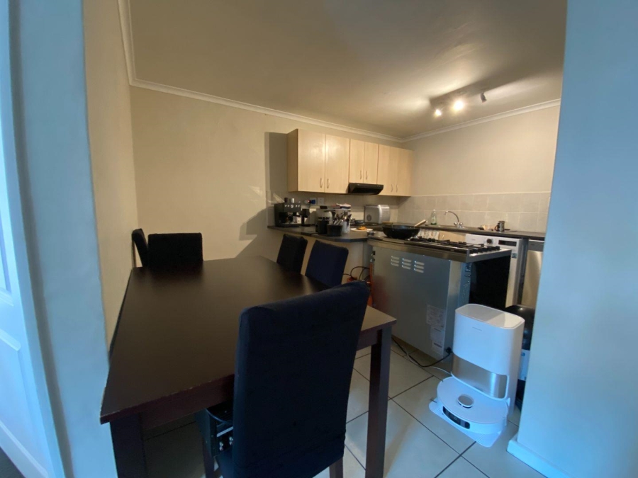 2 Bedroom Property for Sale in Wynberg Western Cape